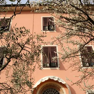 ** Affittacamere Angelini Dal 1911 Italia